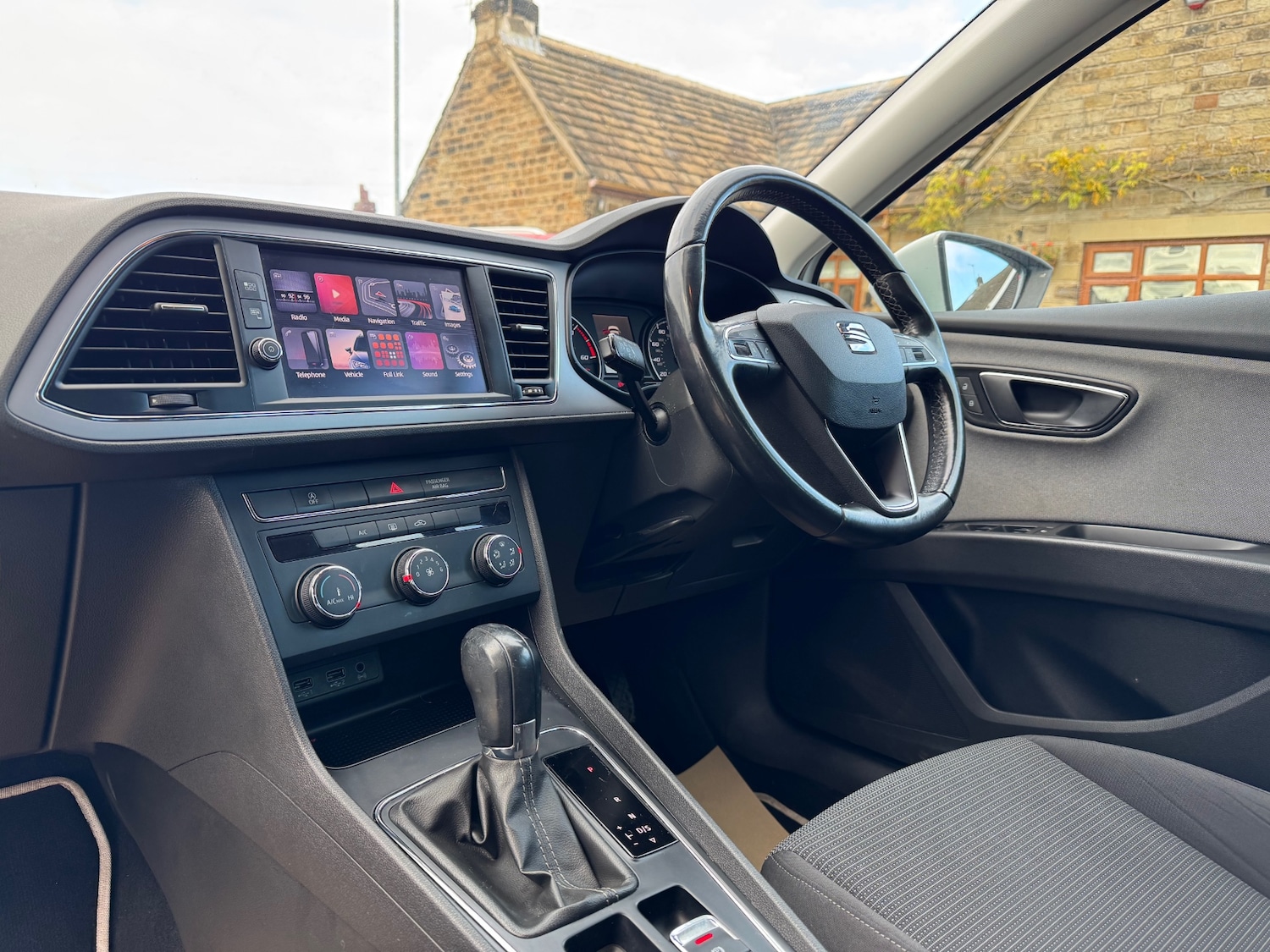 Used SEAT Leon 2017 for sale - 76599507: Photo 10