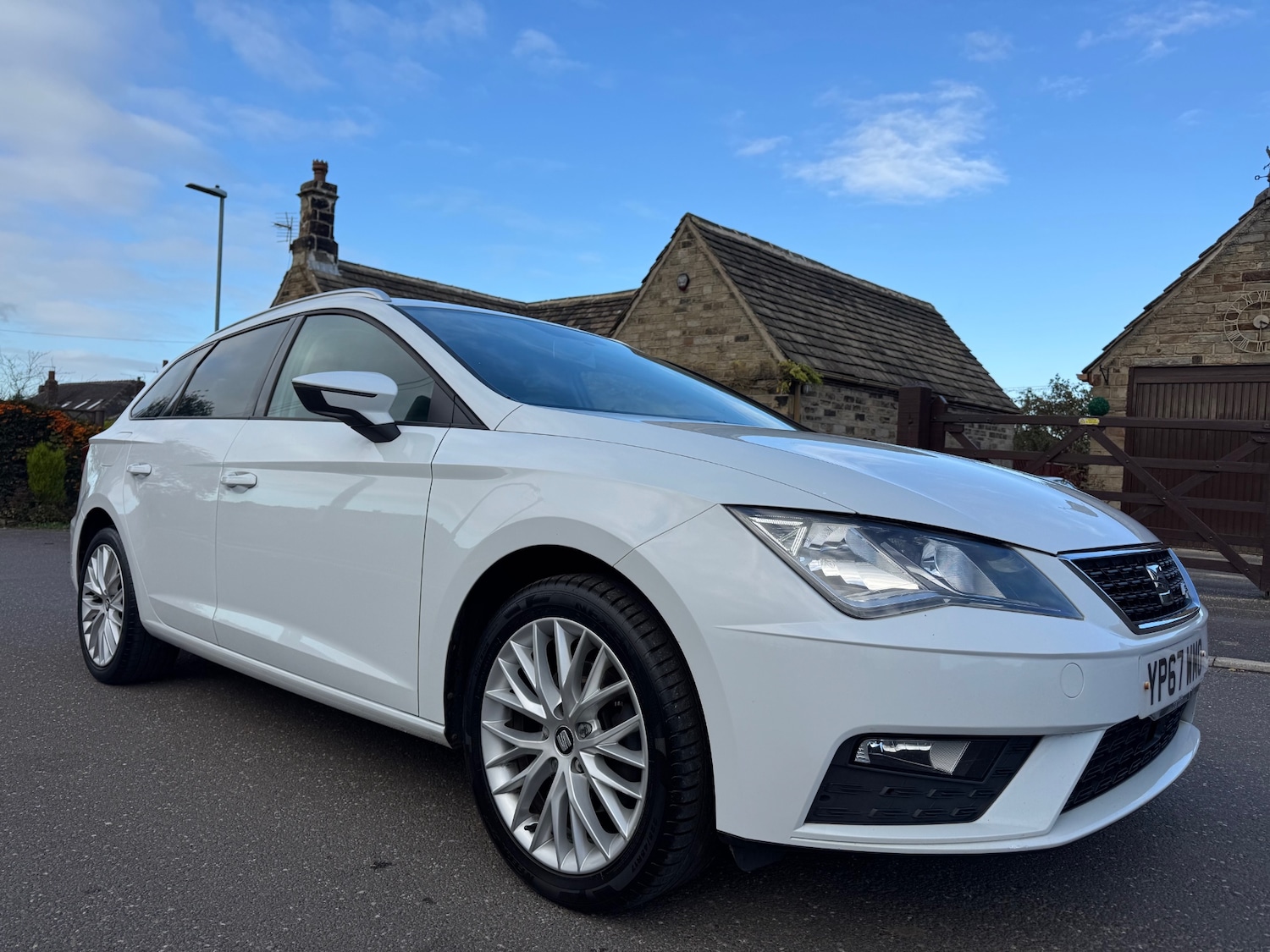 Used SEAT Leon 2017 for sale - 76599507: Photo 2