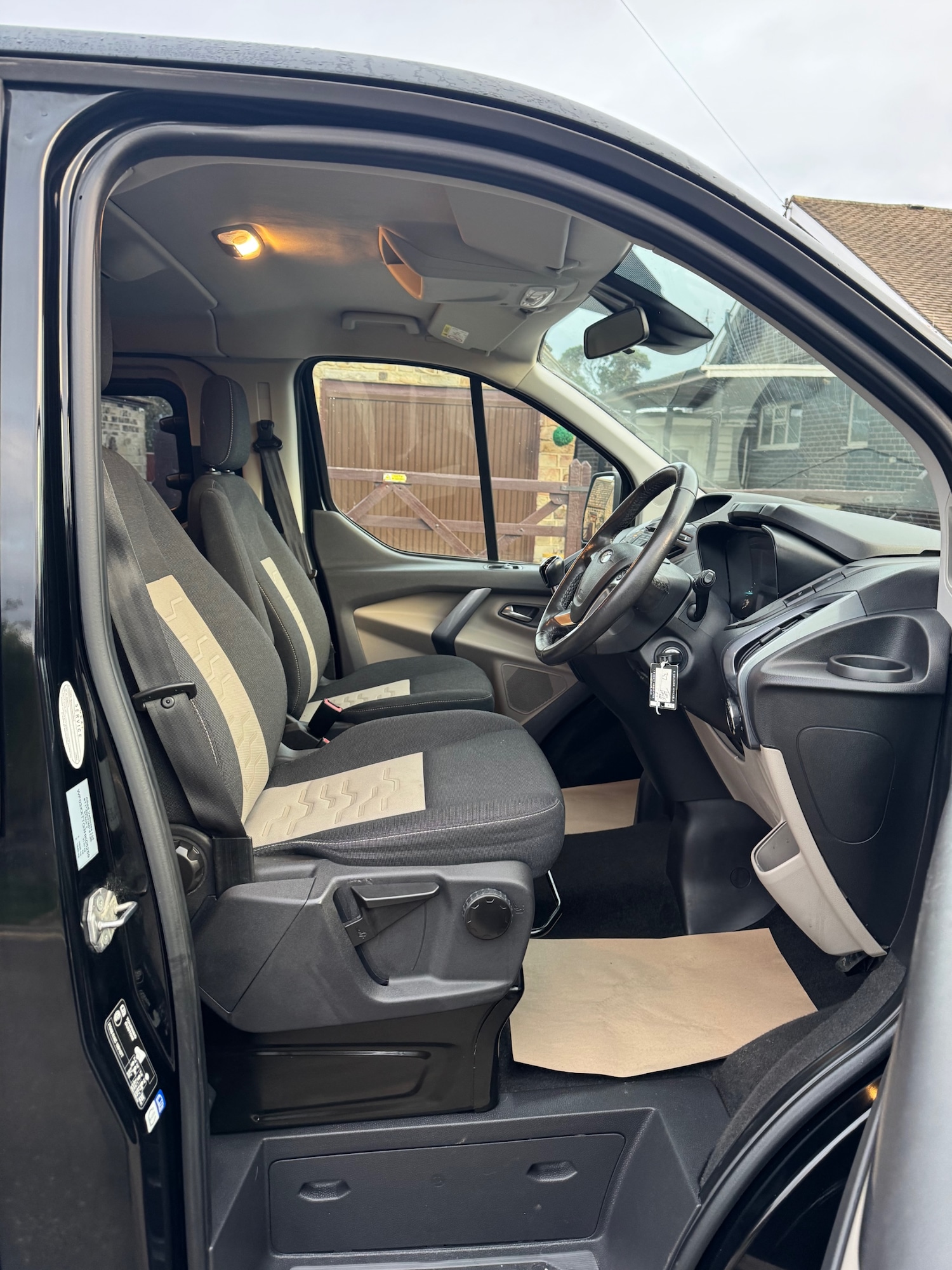 Used Ford Tourneo Custom 2018 for sale - 76611694: Photo 11
