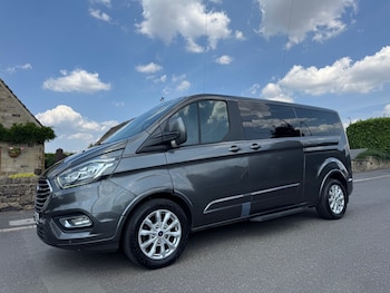Used Ford Tourneo Custom 2019 for sale - 79177102: Photo