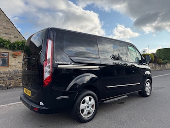 Used Ford Tourneo Custom 2018 for sale - 75631435: Photo