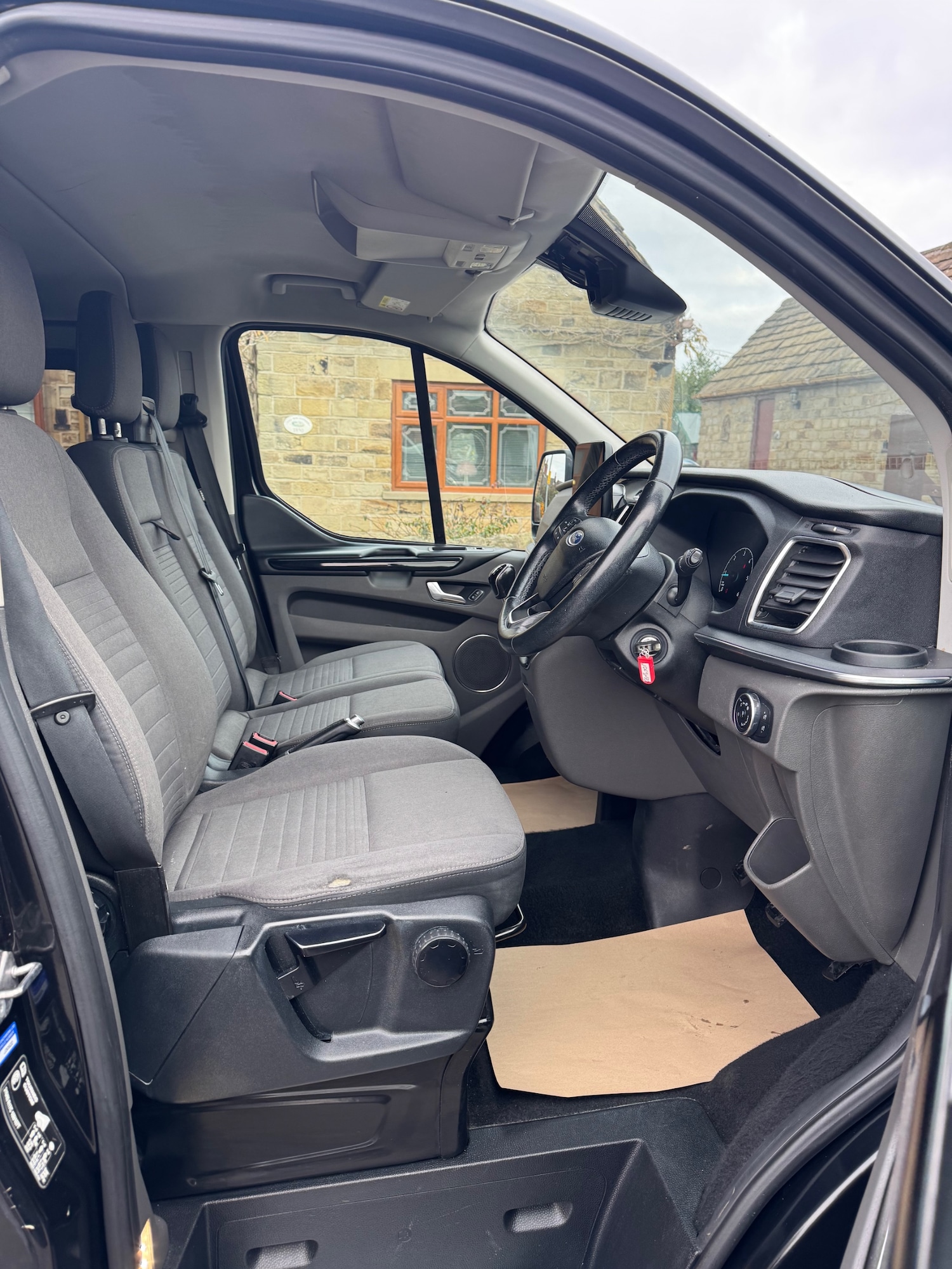 Used Ford Tourneo Custom 2020 for sale - 77077886: Photo 14