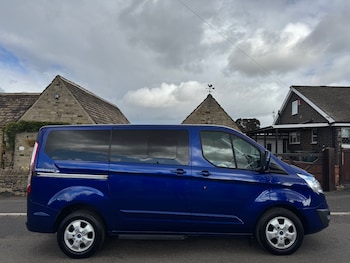 Used Ford Tourneo Custom 2018 for sale - 75969231: Photo
