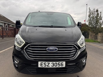 Used Ford Tourneo Custom 2020 for sale - 76205777: Photo