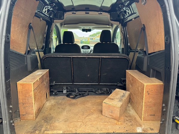 Used Ford Transit Courier 2017 for sale - 76146825: Photo 11