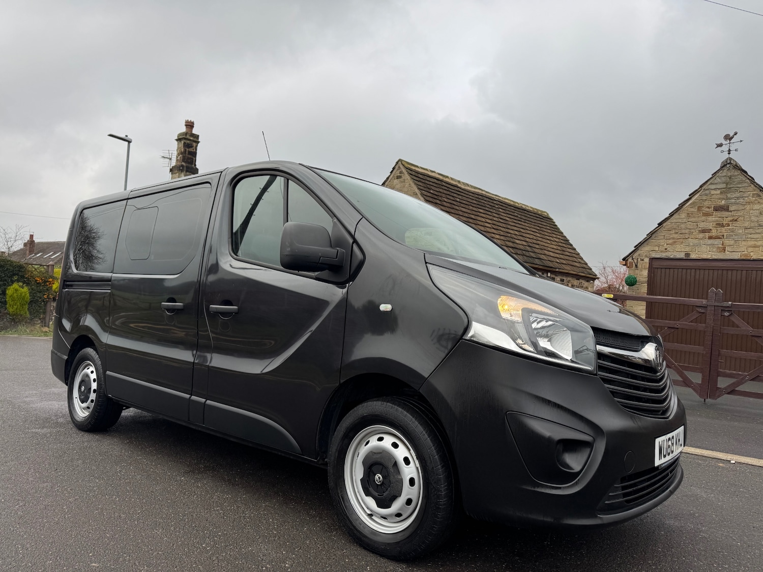 Used Vauxhall Vivaro 2018 for sale - 77370461: Photo 2