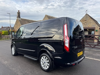 Used Ford Tourneo Custom 2018 for sale - 76481454: Photo