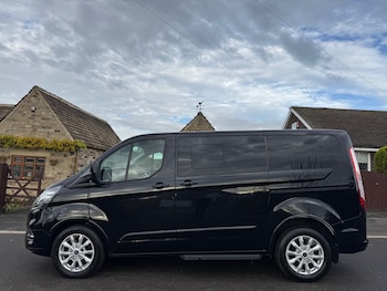 Used Ford Tourneo Custom 2018 for sale - 76481454: Photo