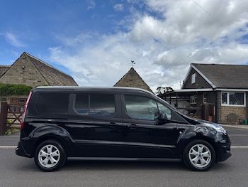 Used Ford Grand Tourneo Connect 2018 for sale - 78850120: Photo