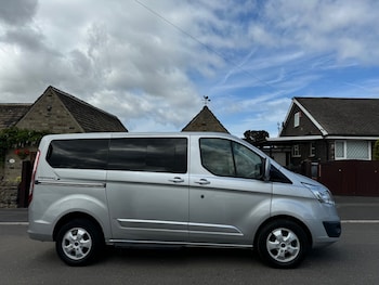 Used Ford Tourneo Custom 2017 for sale - 75418487: Photo