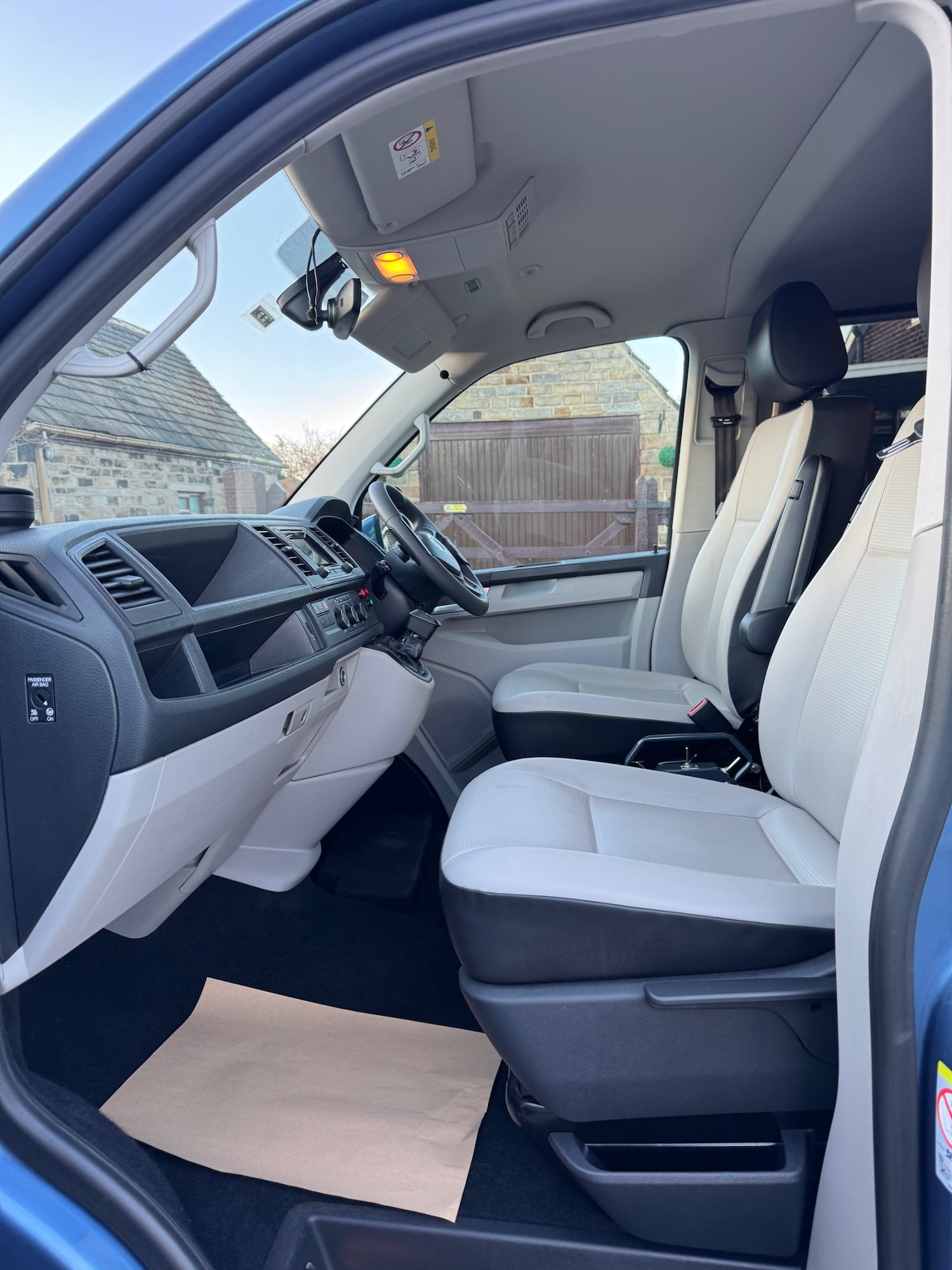 Used Volkswagen Transporter Shuttle 2017 for sale - 78125081: Photo 10