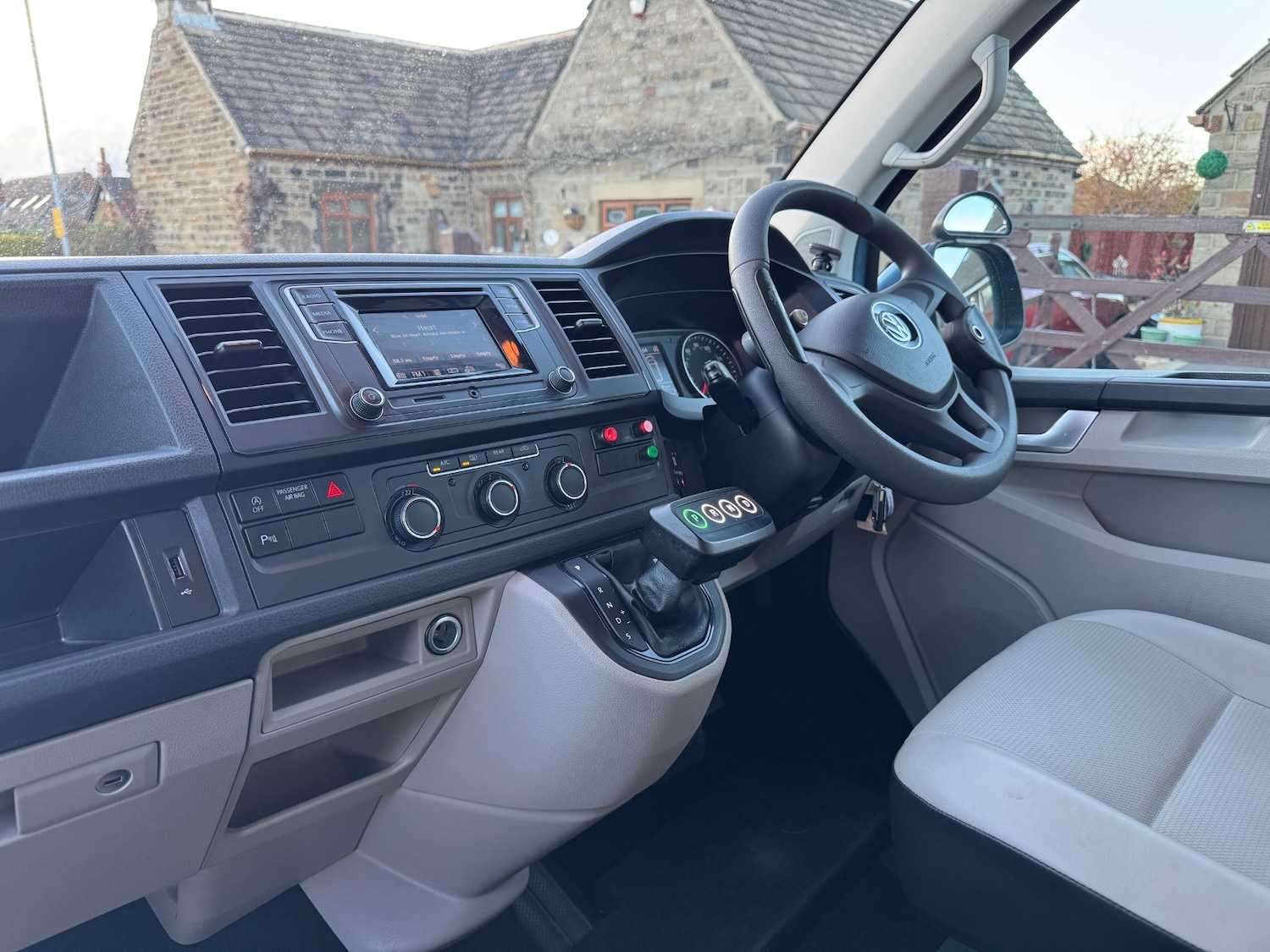 Used Volkswagen Transporter Shuttle 2017 for sale - 78125081: Photo 11