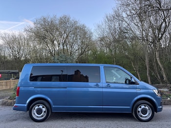 Used Volkswagen Transporter Shuttle 2017 for sale - 78125081: Photo