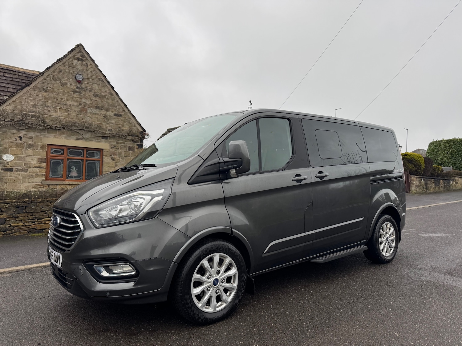 Used Ford Tourneo Custom 2020 for sale - 77607845: Photo 2