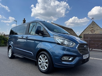 Used Ford Tourneo Custom 2018 for sale - 79177061: Photo