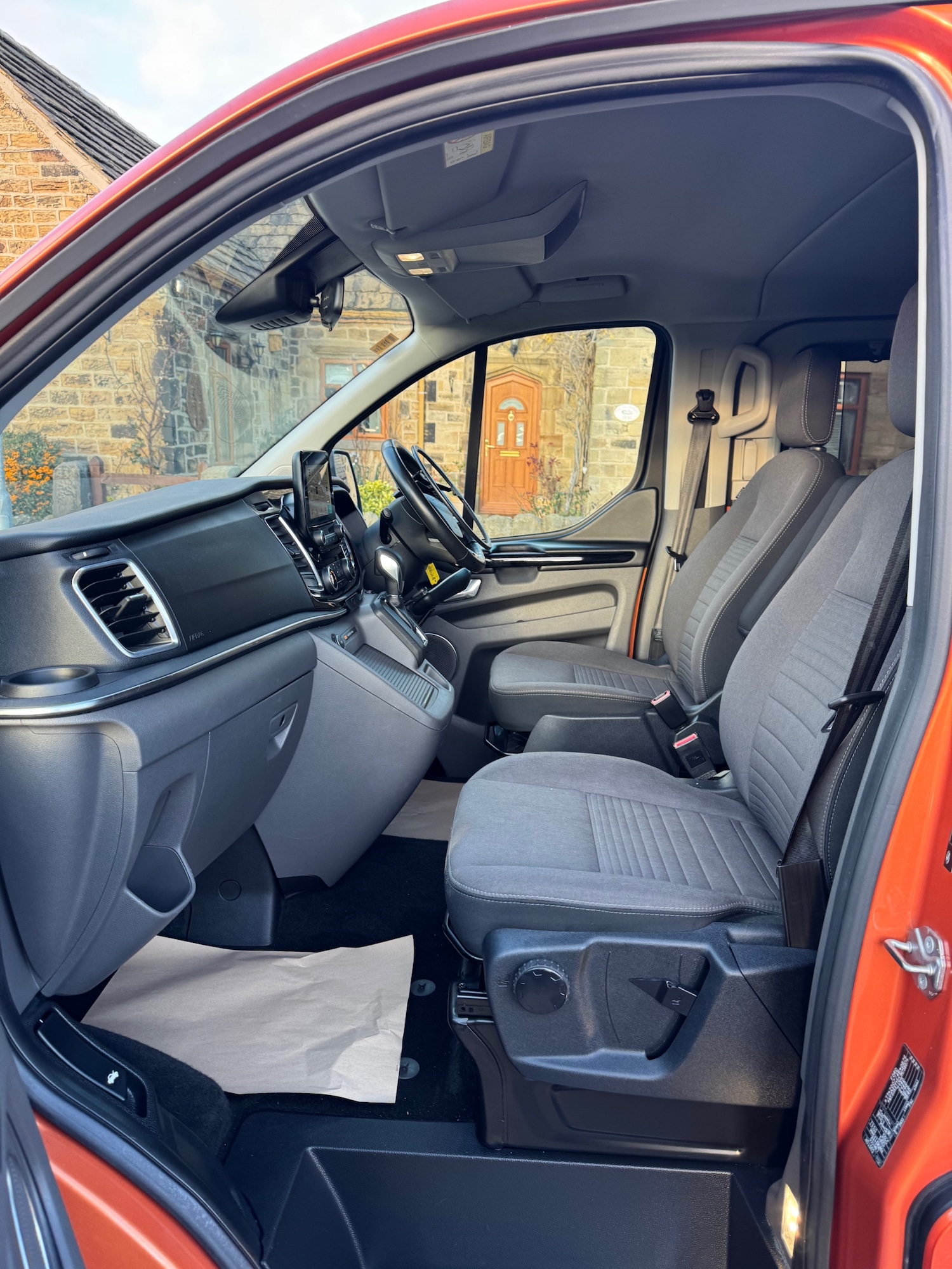 Used Ford Tourneo Custom 2018 for sale - 77005561: Photo 14