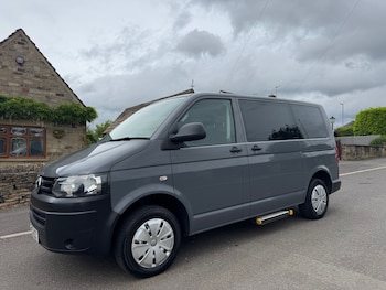 Used Volkswagen Transporter Shuttle 2015 for sale - 78775867: Photo