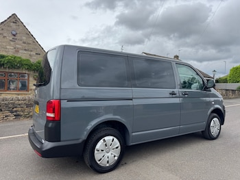 Used Volkswagen Transporter Shuttle 2015 for sale - 78775867: Photo