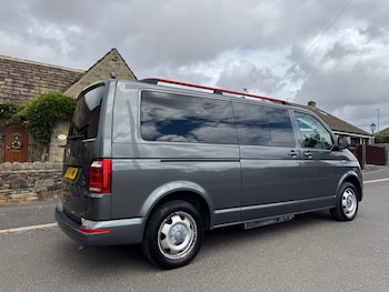 Used Volkswagen Transporter Shuttle 2018 for sale - 79459752: Photo