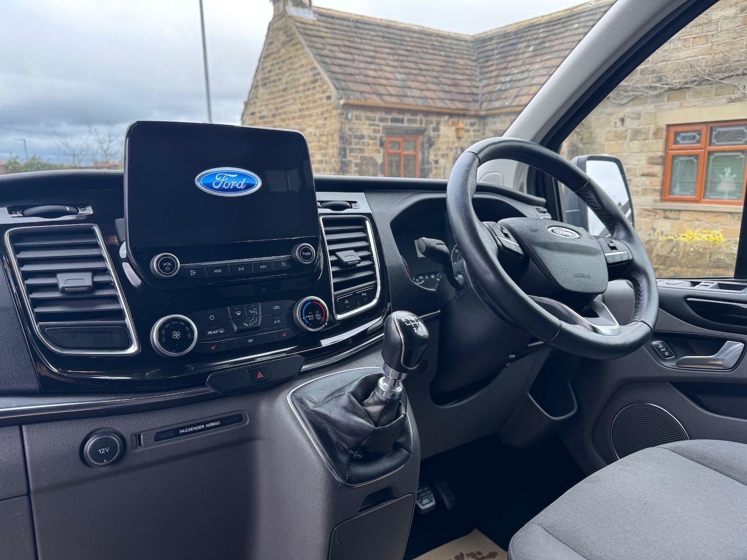 Used Ford Tourneo Custom 2018 for sale - 77582388: Photo 12