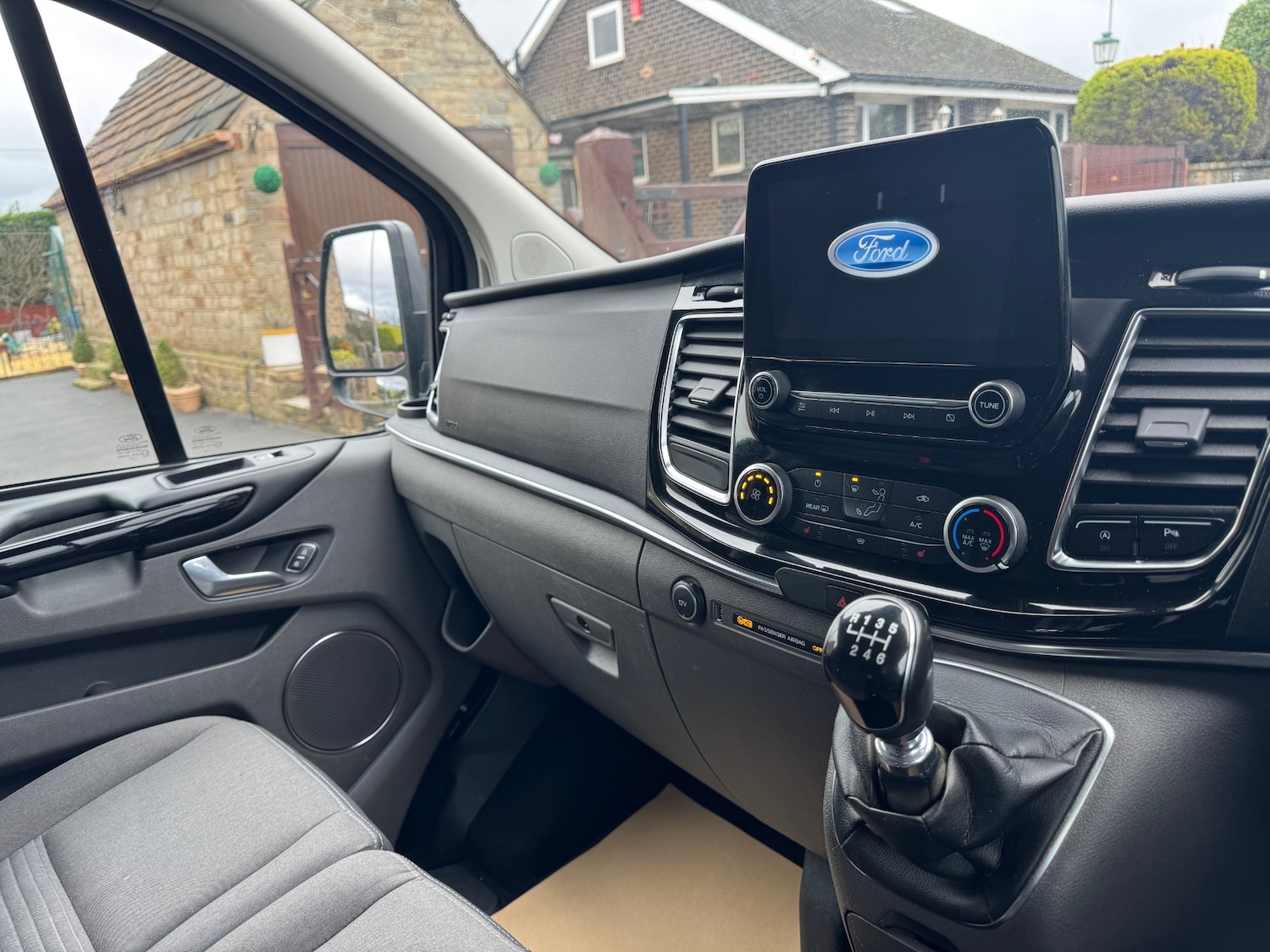 Used Ford Tourneo Custom 2018 for sale - 77582388: Photo 14