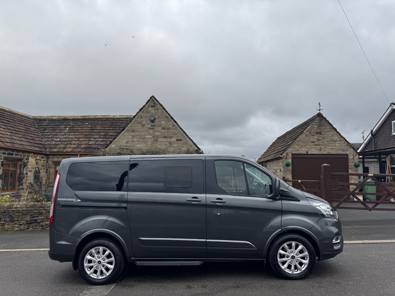 Used Ford Tourneo Custom 2018 for sale - 77582388: Photo 2