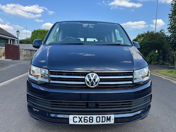 Used Volkswagen Transporter Shuttle 2018 for sale - 79001907: Photo