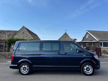 Used Volkswagen Transporter Shuttle 2018 for sale - 79001907: Photo