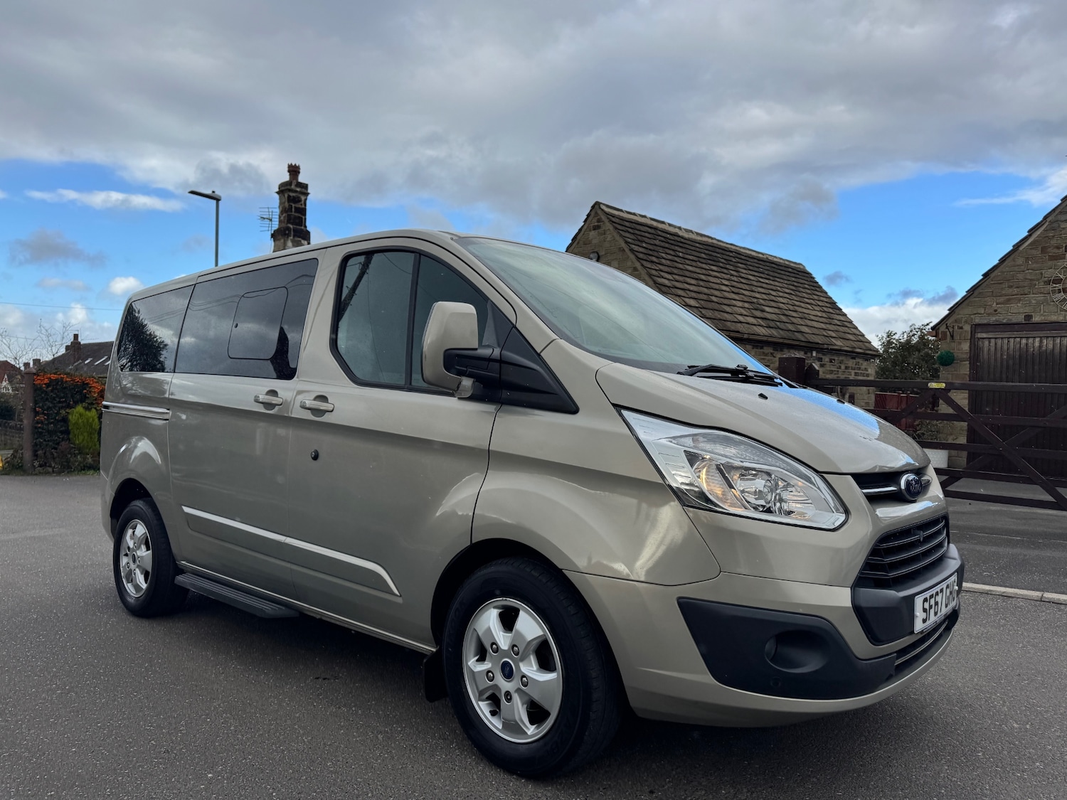 Used Ford Tourneo Custom 2017 for sale - 76394263: Photo 1