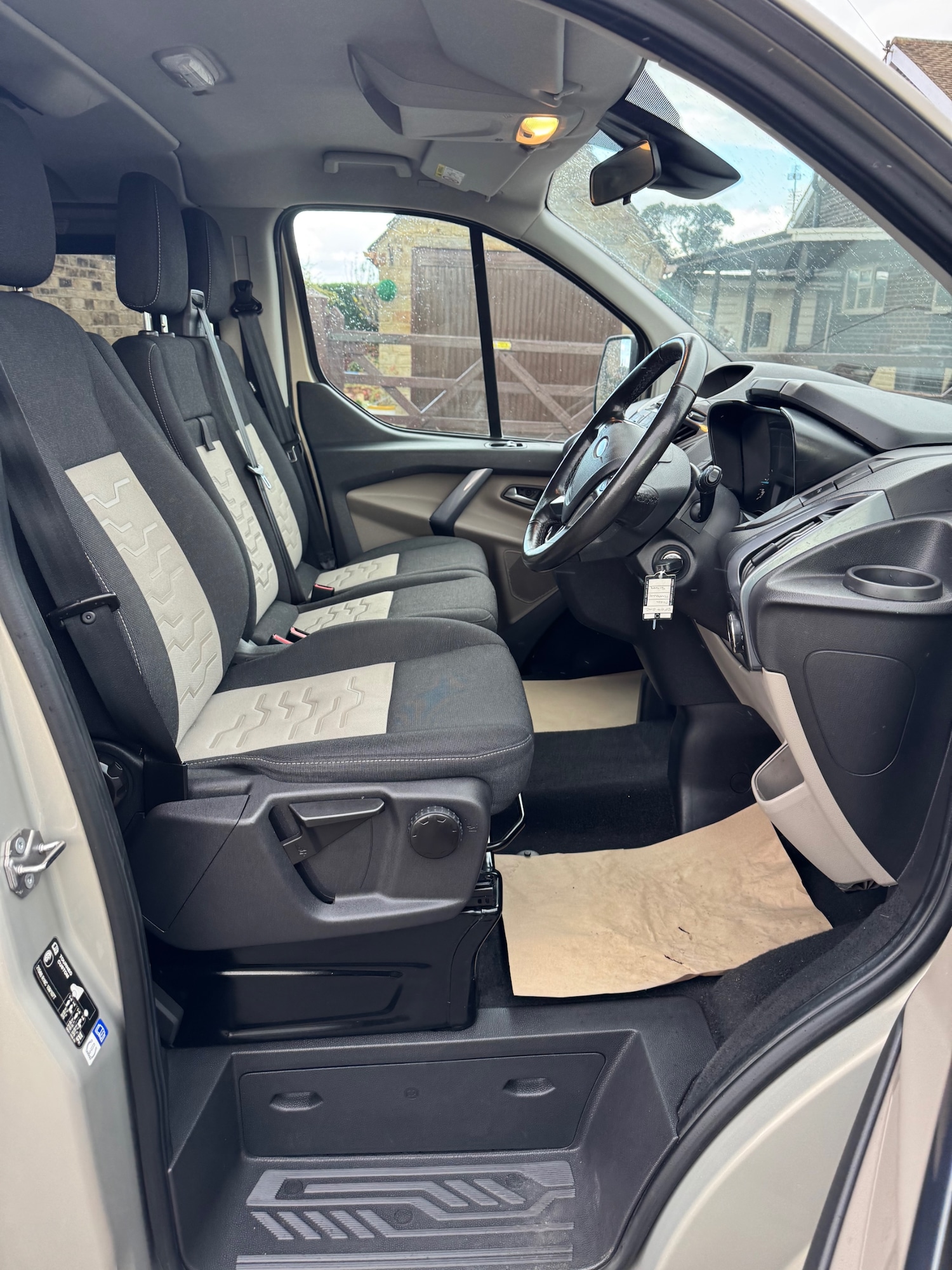 Used Ford Tourneo Custom 2017 for sale - 76394263: Photo 12