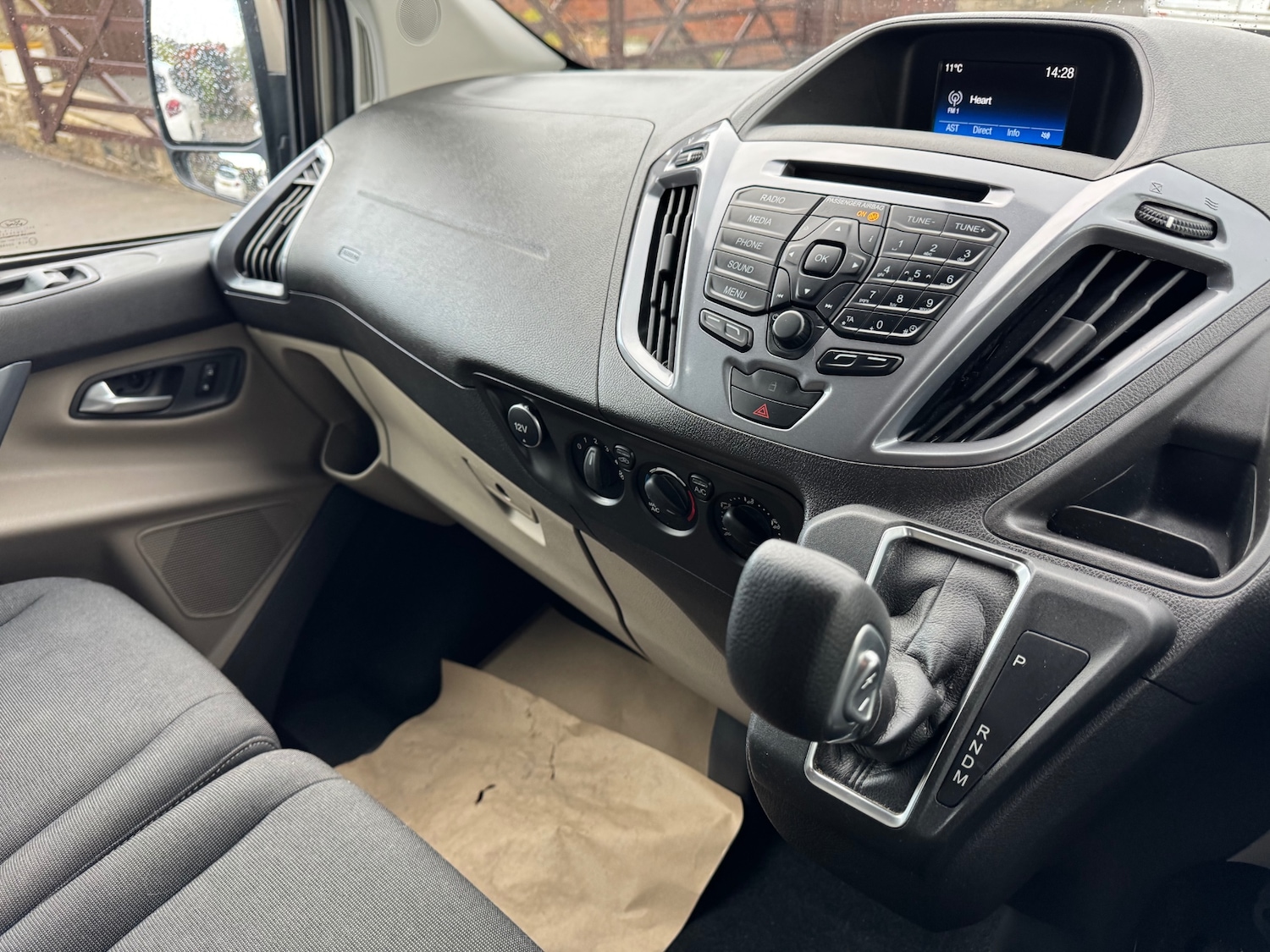 Used Ford Tourneo Custom 2017 for sale - 76394263: Photo 14