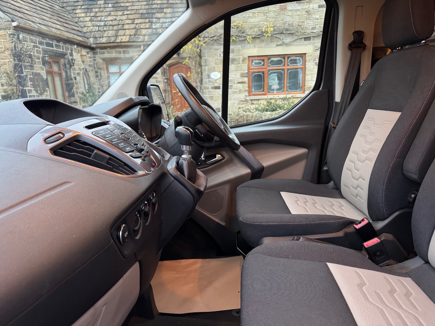 Used Ford Tourneo Custom 2018 for sale - 76809256: Photo 12