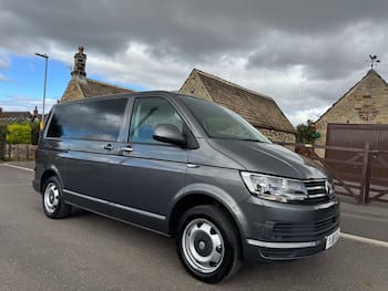 Used Volkswagen Transporter Shuttle 2018 for sale - 79754222: Photo