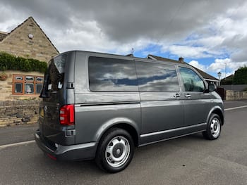 Used Volkswagen Transporter Shuttle 2018 for sale - 79754222: Photo
