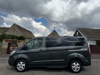 Used Ford Tourneo Custom 2018 for sale - 75305918: Photo