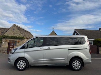 Used Ford Tourneo Custom 2019 for sale - 76079859: Photo