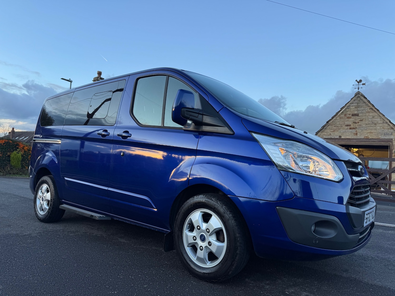 Used Ford Tourneo Custom 2017 for sale - 76758902: Photo 1