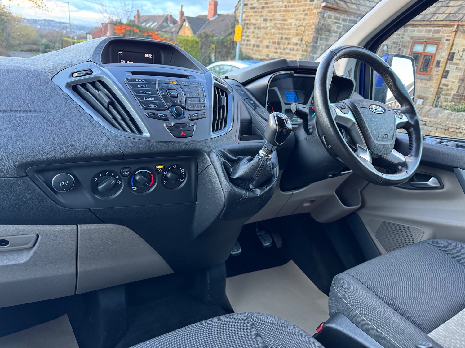 Used Ford Tourneo Custom 2017 for sale - 76758902: Photo 12