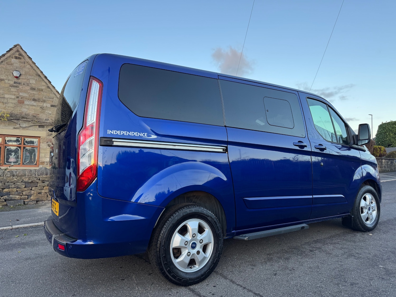 Used Ford Tourneo Custom 2017 for sale - 76758902: Photo 4