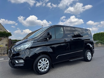 Used Ford Tourneo Custom 2019 for sale - 79177051: Photo