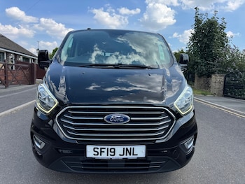 Used Ford Tourneo Custom 2019 for sale - 79177051: Photo