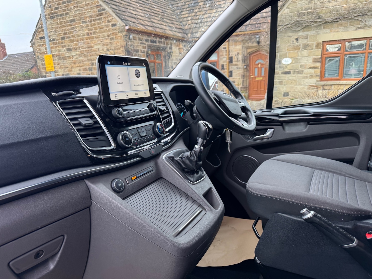 Used Ford Tourneo Custom 2018 for sale - 77635546: Photo 11