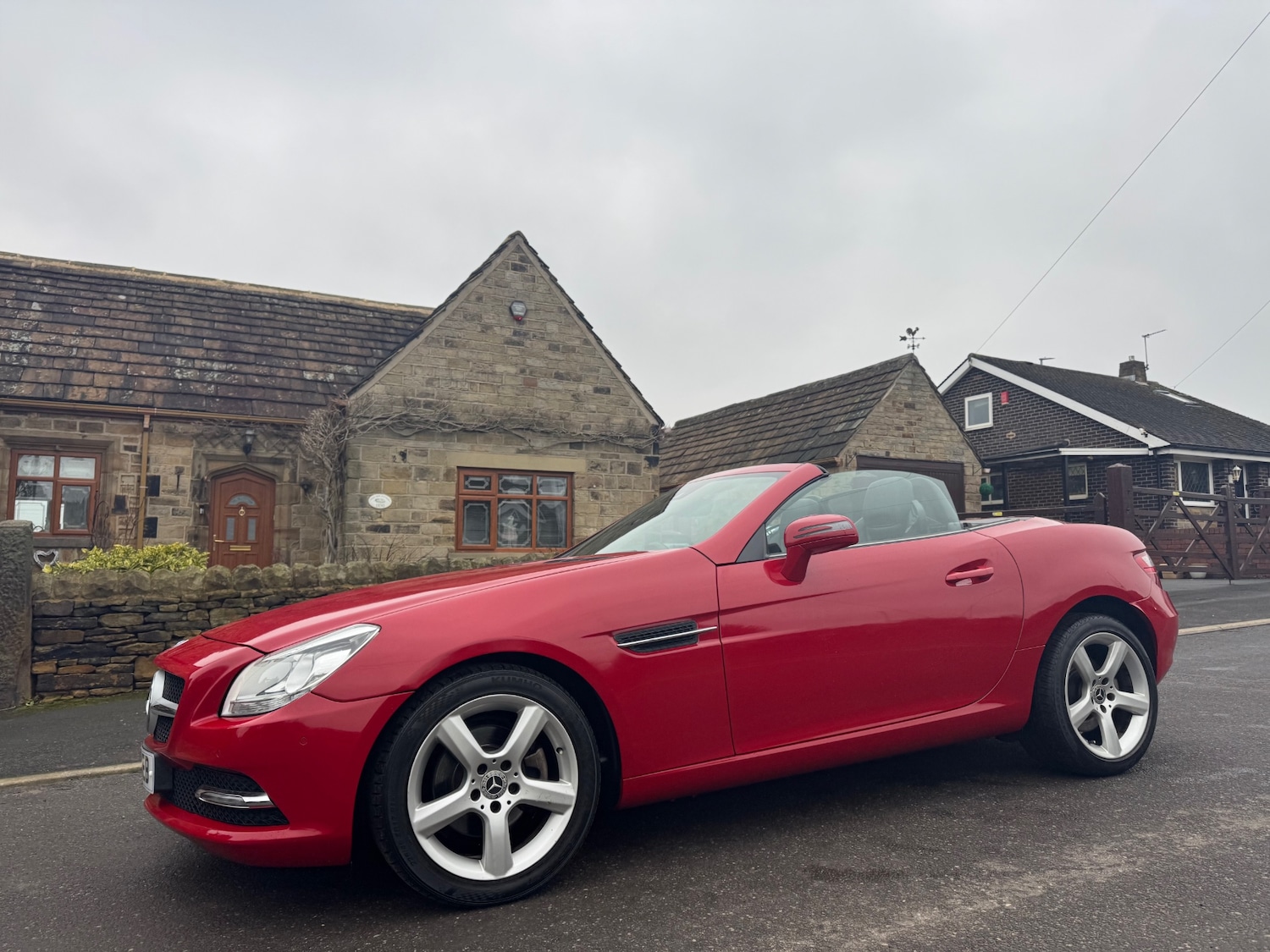 Used Mercedes-Benz SLK 2011 for sale - 77417189: Photo 1