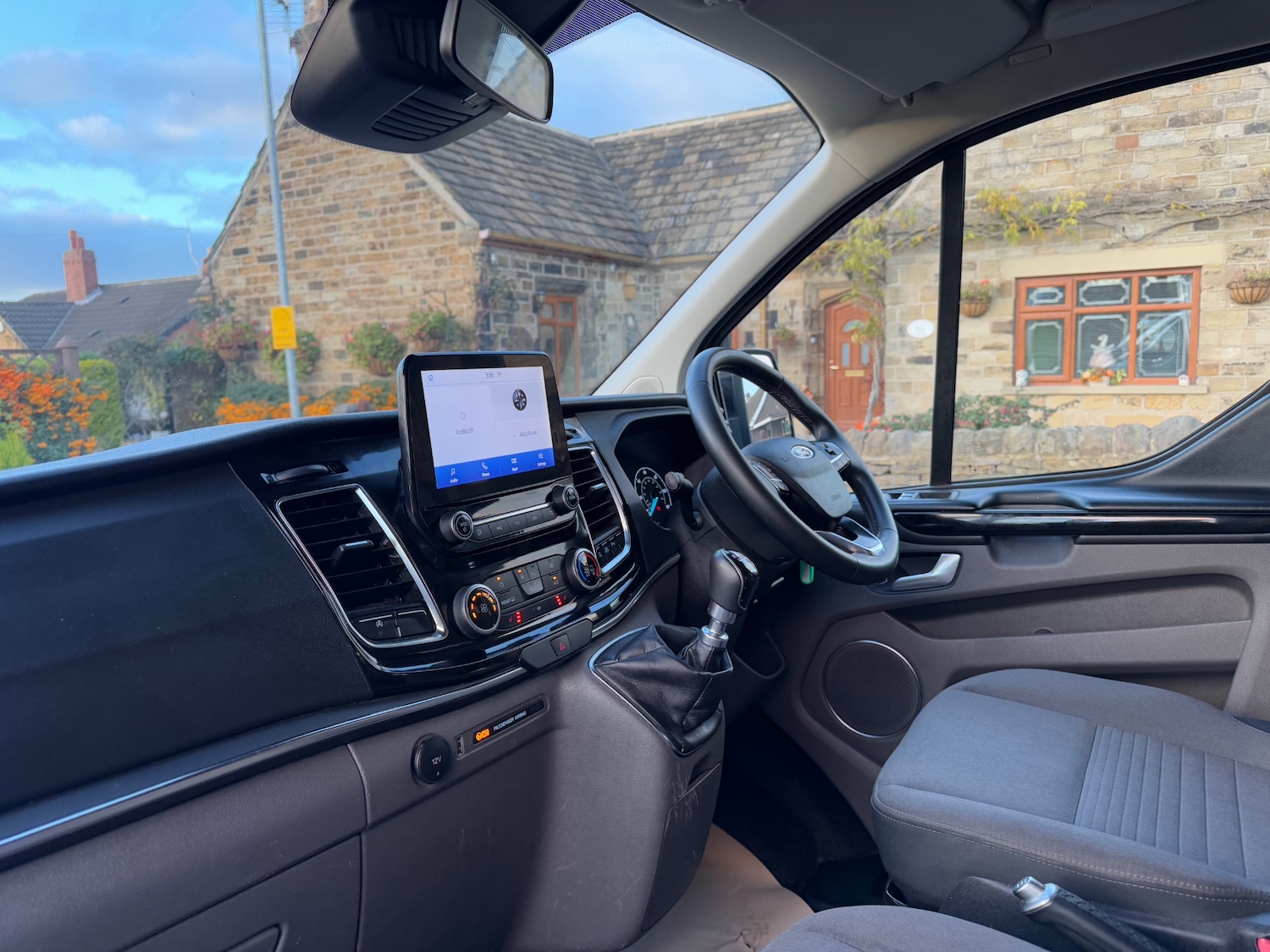 Used Ford Tourneo Custom 2022 for sale - 76710271: Photo 14