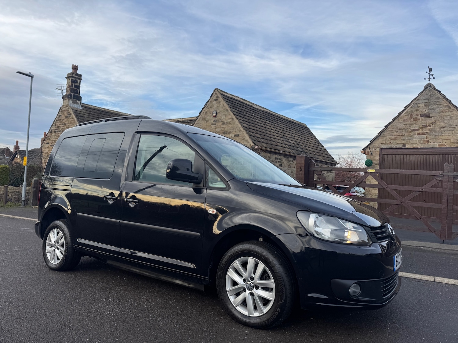 Used Volkswagen Caddy Life 2013 for sale - 77245534: Photo 2