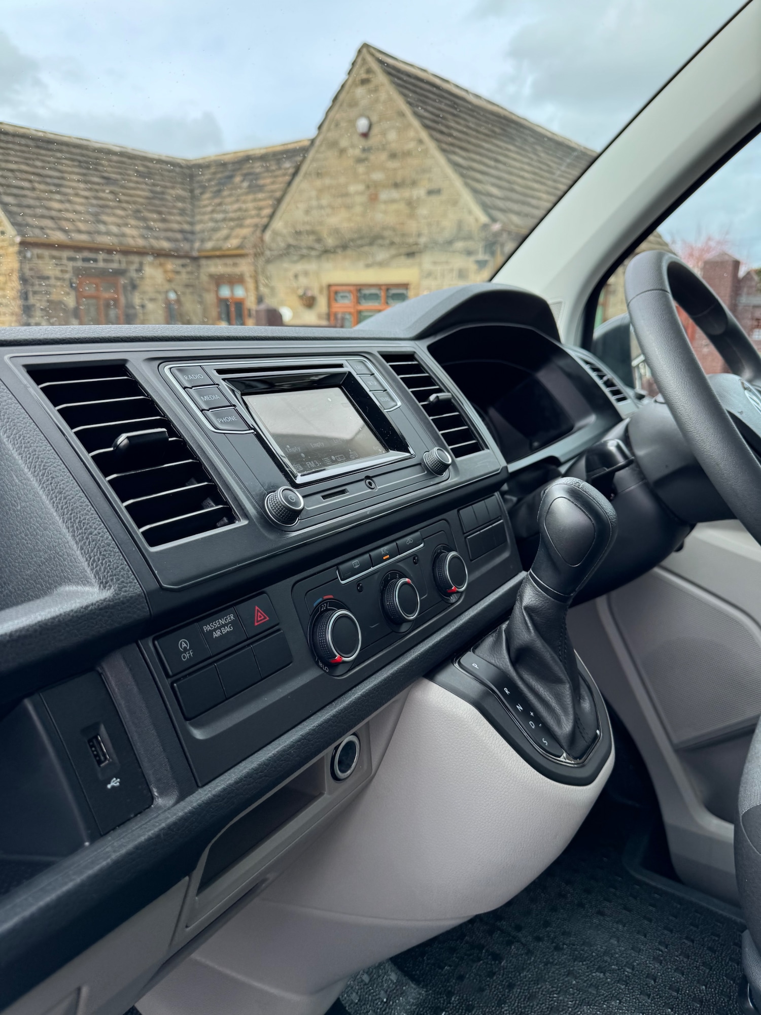 Used Volkswagen Transporter 2019 for sale - 77903864: Photo 10