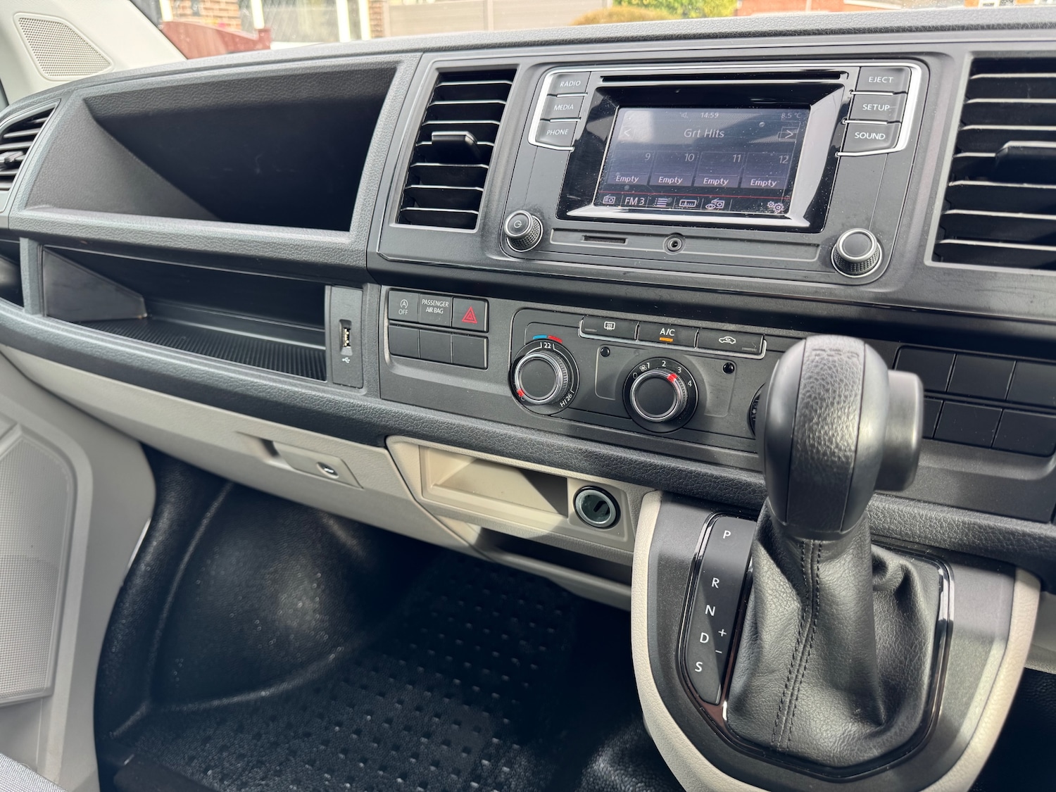 Used Volkswagen Transporter 2019 for sale - 77903864: Photo 11