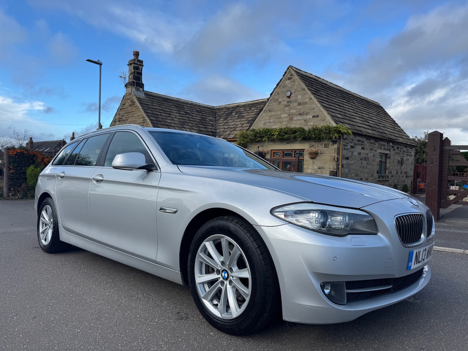 Used BMW 5 Series 2013 for sale - 76380393: Photo 1