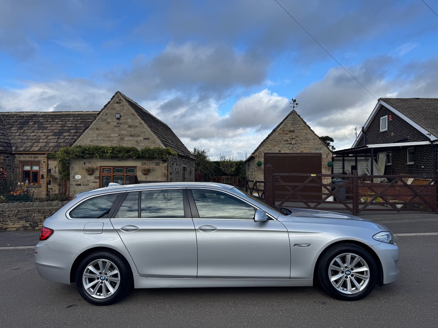 Used BMW 5 Series 2013 for sale - 76380393: Photo 3