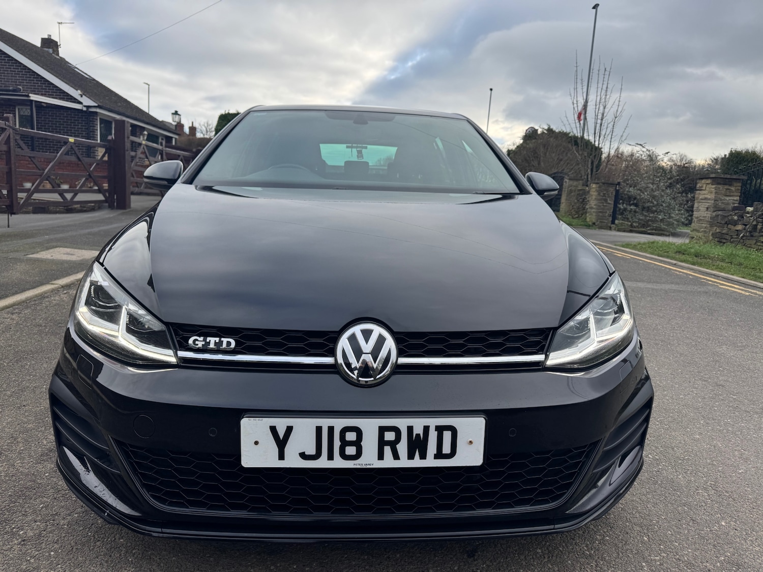 Used Volkswagen Golf 2018 for sale - 77675442: Photo 2